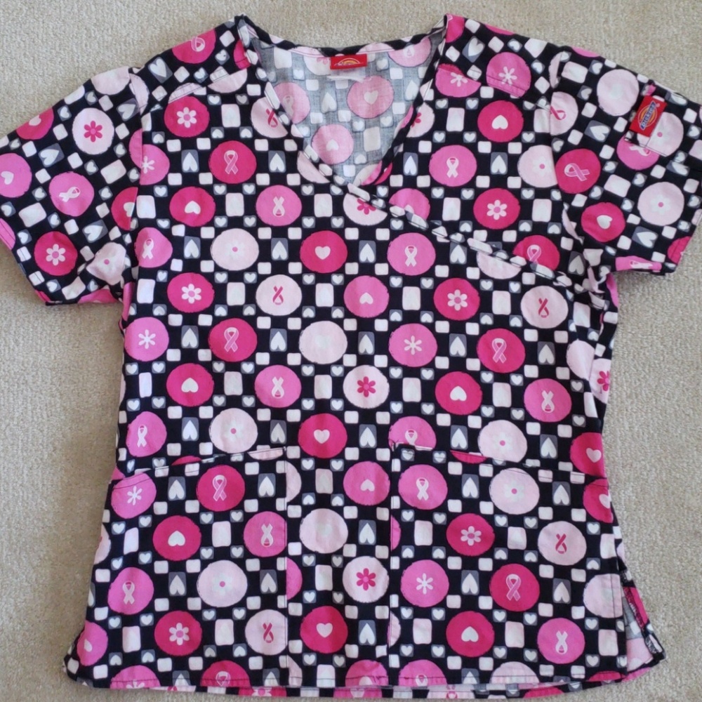 Scrub top